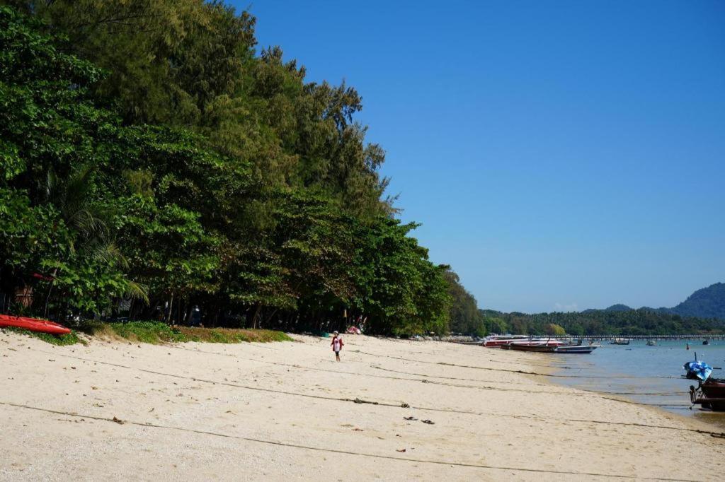 Utopia Naiharn Nai Harn Extérieur photo