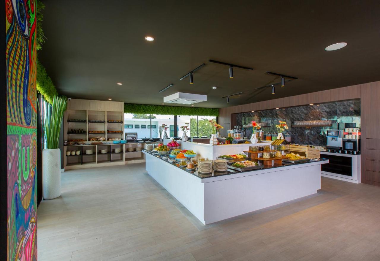 Utopia Naiharn Nai Harn Extérieur photo